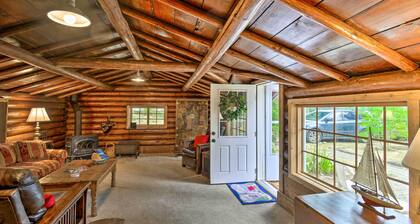 Historic Belfair Cabin Abode on the Hood Canal!