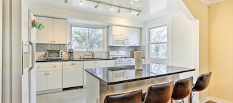 Family Vacation Rental: 18 Mi to Philadelphia