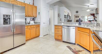 3 Mi to Golfing: Peoria Home w/ Pool & Yard