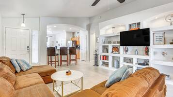 House (3 Bedrooms) | Interior