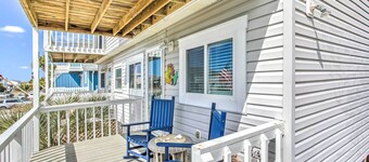 Coastal Oasis w/ Decks: Walk to Holden Beach!