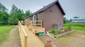 Cottage (1 Bedroom) | Depan hartanah