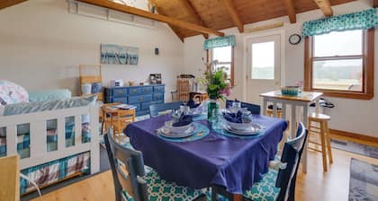 Historic Cottage on Horse Farm: Firepit & BBQ