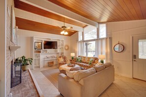 المنشأة من الداخل