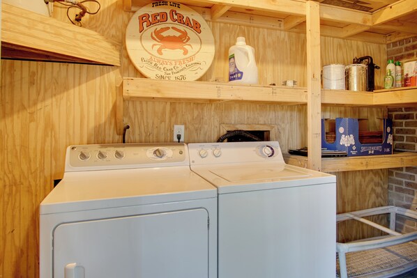 House (2 Bedrooms) | Interior - Waterfront Foley Area Home - 15 Mi to Gulf! (Elberta)