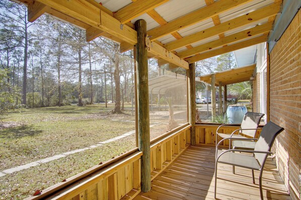 House (2 Bedrooms) | Interior - Waterfront Foley Area Home - 15 Mi to Gulf! (Elberta)