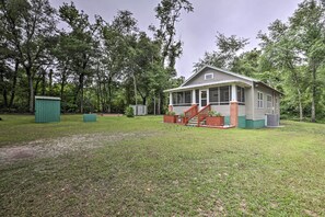 House (3 Bedrooms) | Interior - Renovated Home w/ Screened-in Patio on Hwy 90! (Quincy)