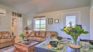 House (2 Bedrooms) | Front of property