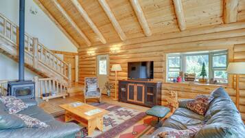 House (4 Bedrooms) | Front of property