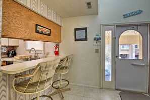 Interior - Townhome w/ Balcony < 1 Mi to Wildwood Crest Bch! (Wildwood Crest)