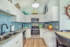 House (2 Bedrooms) | Interior