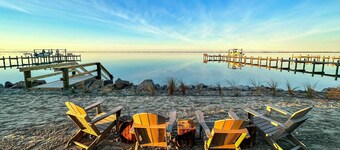 Waterview Home w/ Sunset & Lighthouse Views