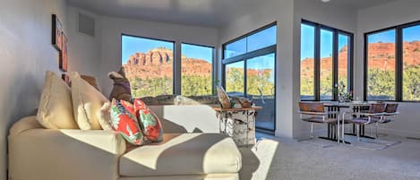 Apartment (0 Bedroom) | Front of property