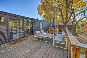 Cottage (2 Bedrooms) | Interior - Hot Tub & Deck: Waterfront Escape in Payson! (Payson)