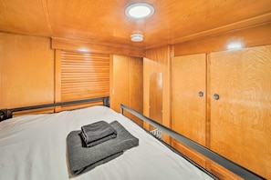 Cottage (2 Bedrooms) | Interior