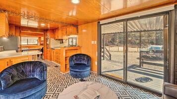 Cottage (2 Bedrooms) | Interior