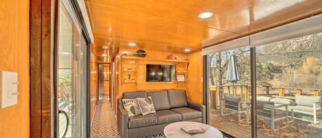 Cottage (2 Bedrooms) | Interior