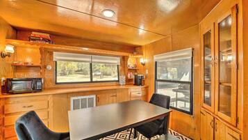 Cottage (2 Bedrooms) | Interior