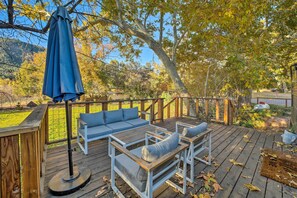 Cottage (2 Bedrooms) | Interior - Hot Tub & Deck: Waterfront Escape in Payson! (Payson)
