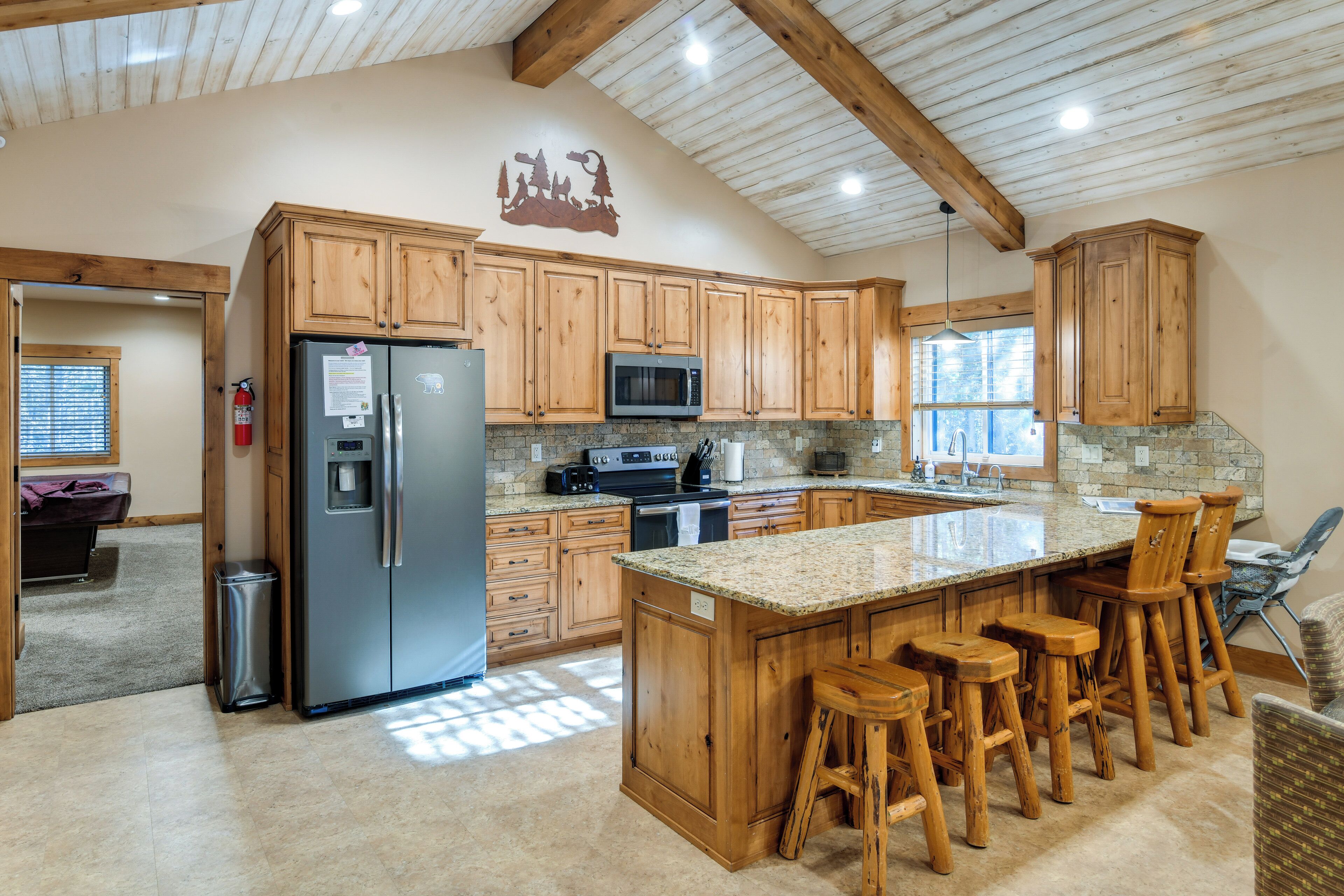 Talo (4 Bedrooms) | Sisätilat