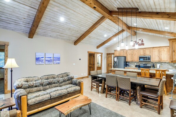 منزل (4 Bedrooms) | واجهة المنشأة