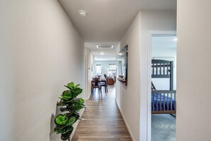 Interior - Bullhead City Home w/ Mtn View, By Colorado River (Bullhead City)
