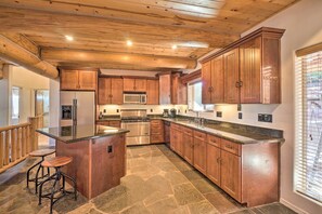 House (5 Bedrooms) | Interior - Payson Escape w/ Mtn Views & Fire Pit! (Payson)