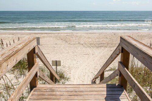 Fernandina Beach Condo w/ Pool & Beach Access!