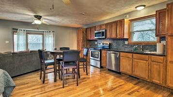 Apartment (0 Bedroom) | Interior