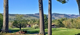 Glen Condo w/ Mountain Views: Walk to Story Land