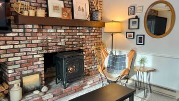 Apartment (1 Bedroom) | Interior