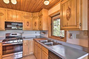 House (3 Bedrooms) | Interior - Quiet Guffey Getaway w/ Private Deck, Pond & Canoe (Guffey)