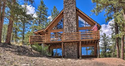 Quiet Guffey Getaway w/ Private Deck, Pond & Canoe