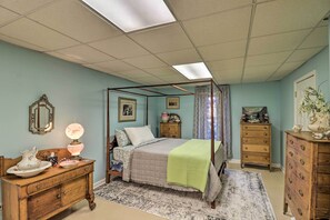 2 bedrooms, iron/ironing board, bed sheets