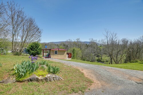 Waterfront Virginia Retreat w/ Canoe, Pets Welcome