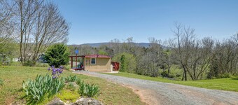 Waterfront Virginia Retreat w/ Canoe, Pets Welcome