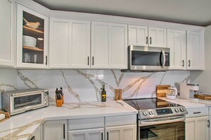 Apartment (1 Bedroom) | Interior - Pool Access: Mtn-view Condo in Apache Junction! (Apache Junction)