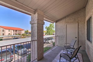 Apartment (1 Bedroom) | Interior - Pool Access: Mtn-view Condo in Apache Junction! (Apache Junction)