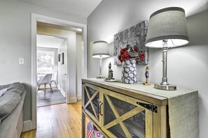 平房 (3 Bedrooms) | 住宿內部