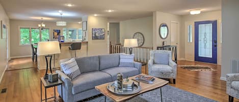 House (4 Bedrooms) | Interior