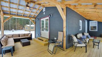 House (3 Bedrooms) | Terrace/patio