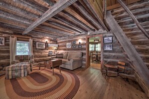 House (1 Bedroom) | Interior