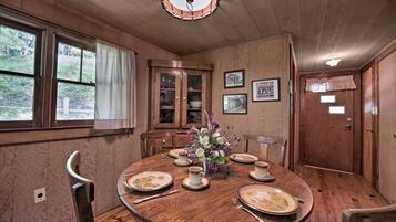 House (1 Bedroom) | Interior