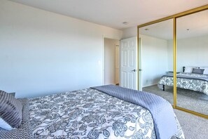 House (3 Bedrooms) | Interior - Spacious Royal Oaks Retreat w/ Deck & Views! (Watsonville)