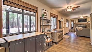 House (2 Bedrooms) | Interior