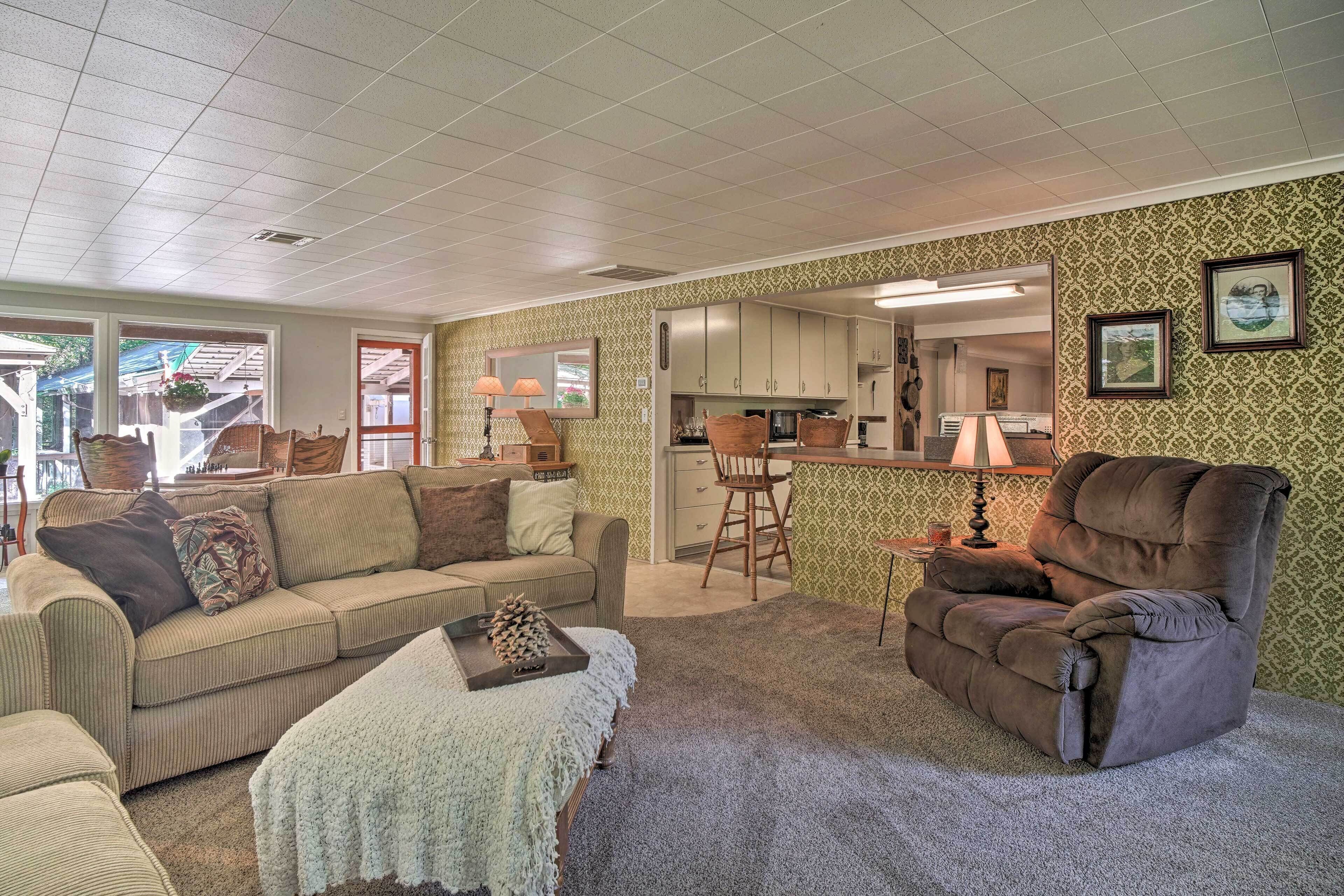 House (3 Bedrooms) | Interior