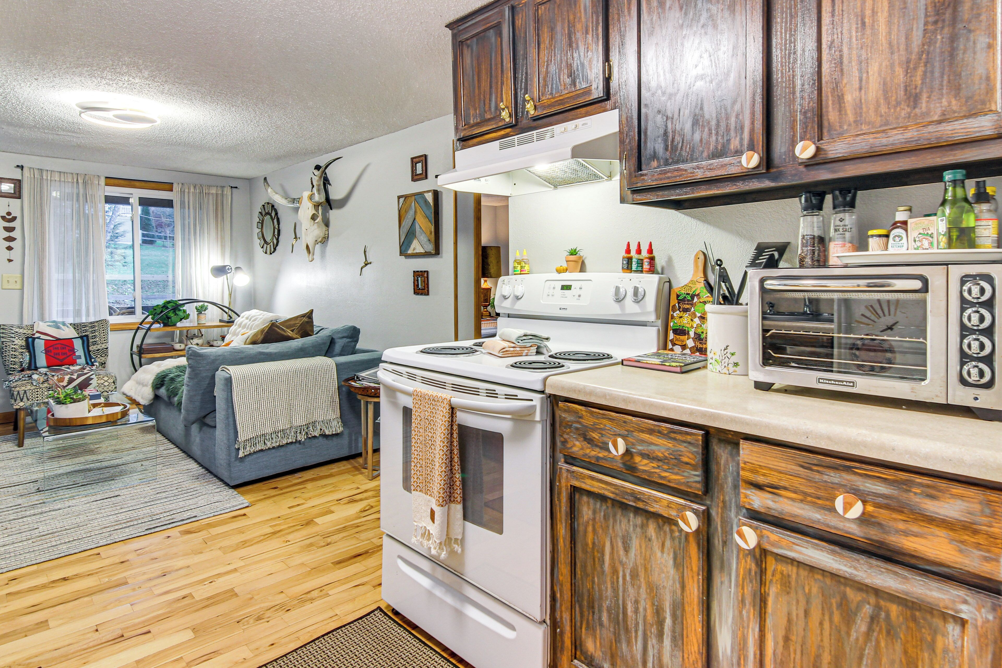House (2 Bedrooms) | Interior