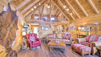 House (3 Bedrooms) | Front of property