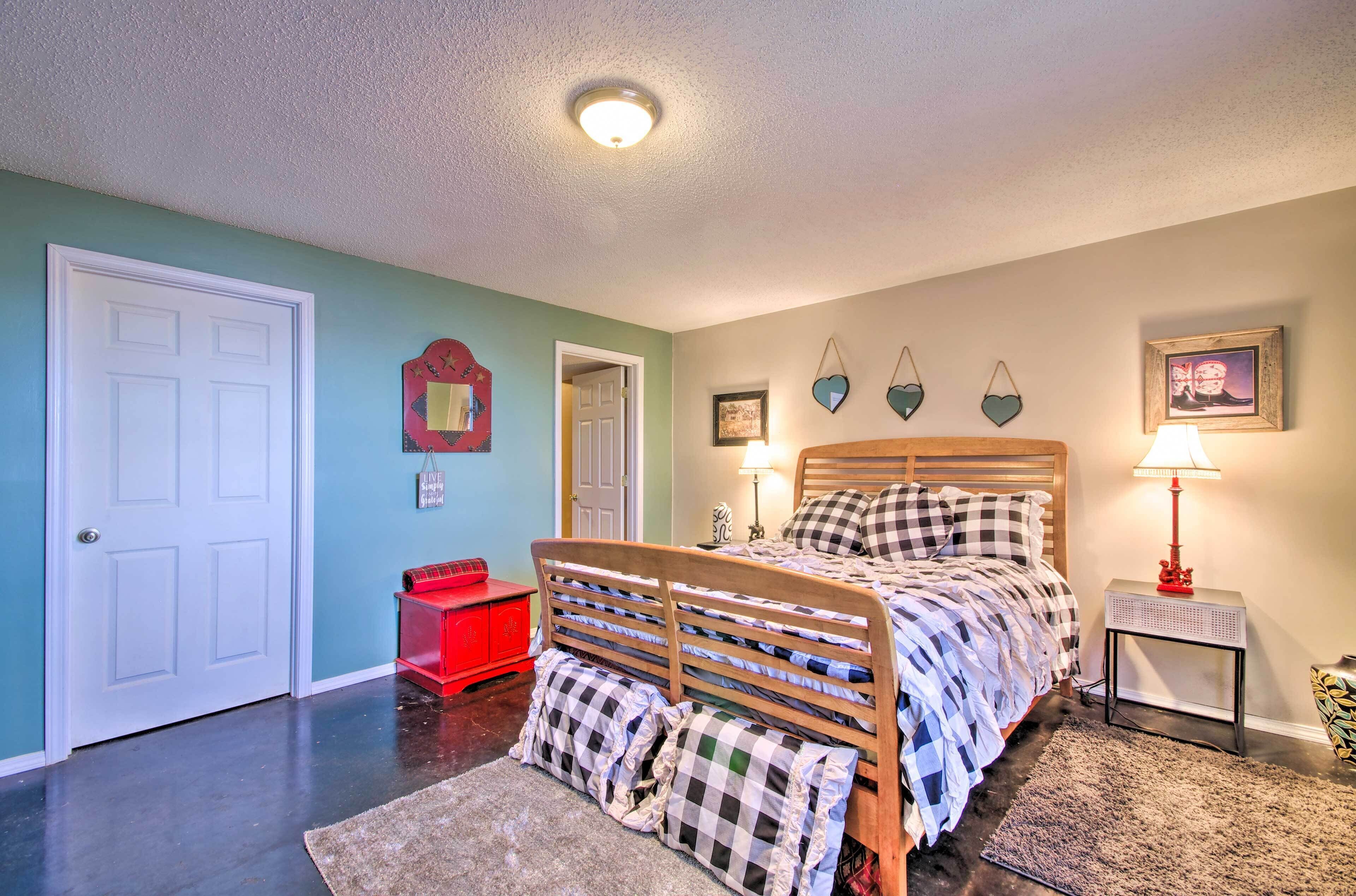 House (3 Bedrooms) | Interior
