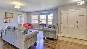 Nhà (3 Bedrooms) | Nội thất